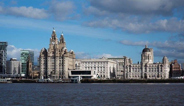 liverpool river buidings