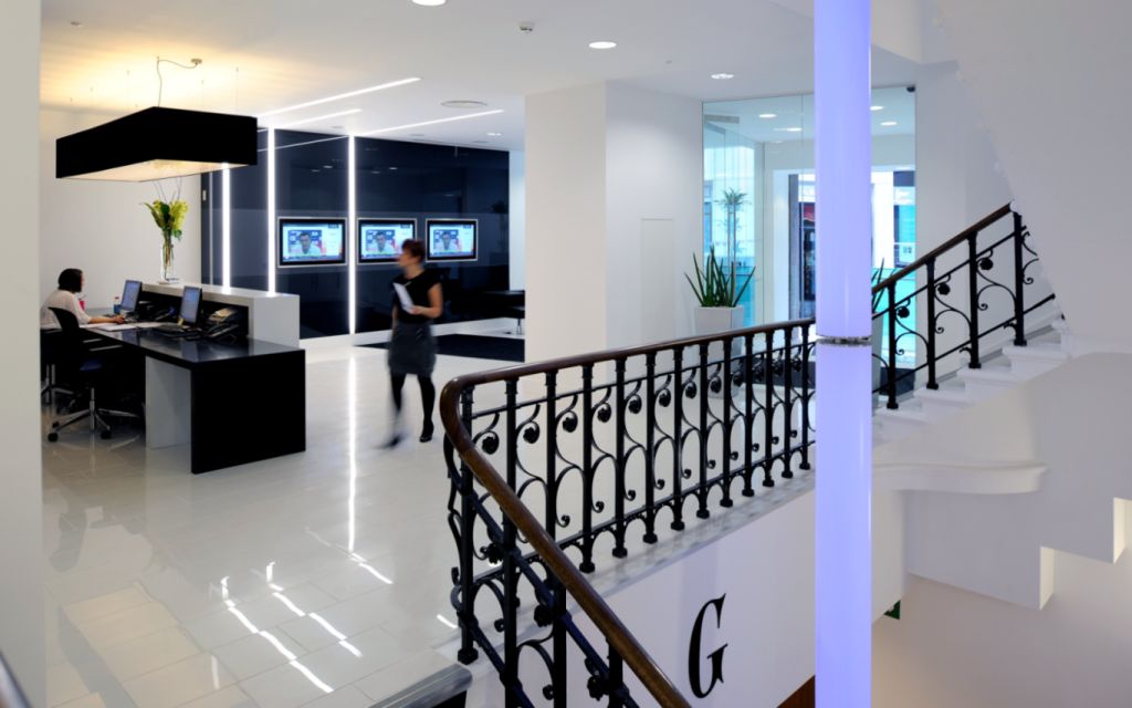 29 Warnford Court, Bank, EC2N 2AT