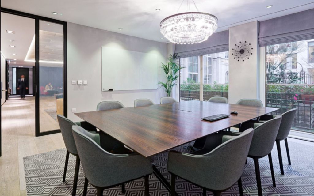 20 Birchin Court, Bank, EC3V 9DU