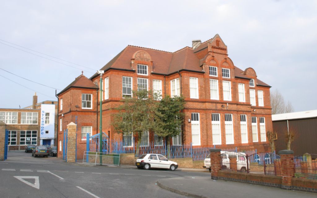 Hungerhill Road, Nottingham City Centre, NG3 4NB