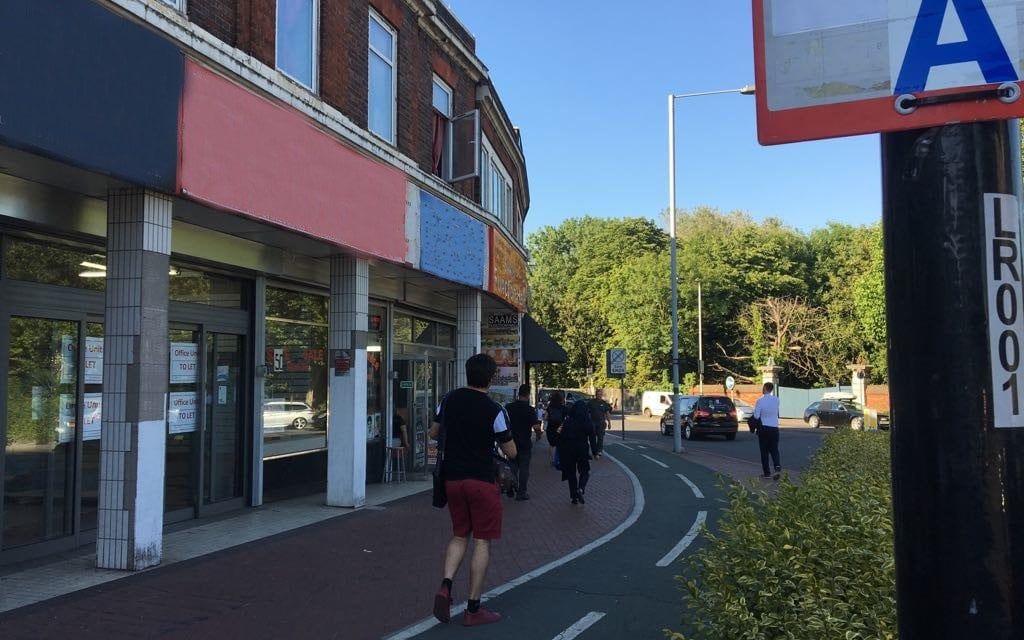 London road , Morden, SM4 5BQ