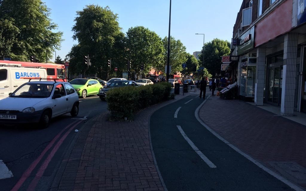 London road , Morden, SM4 5BQ