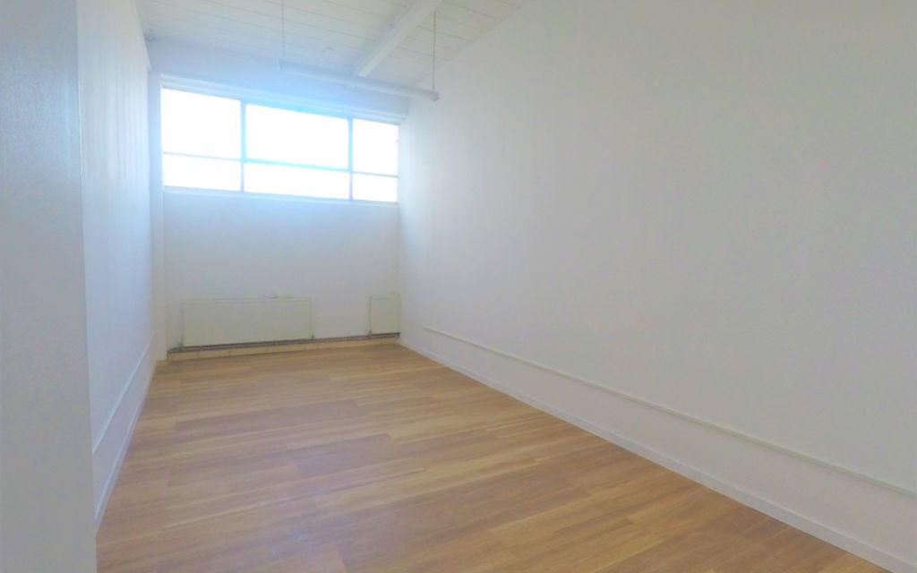 Market Square, Bow Common, E14 6AB