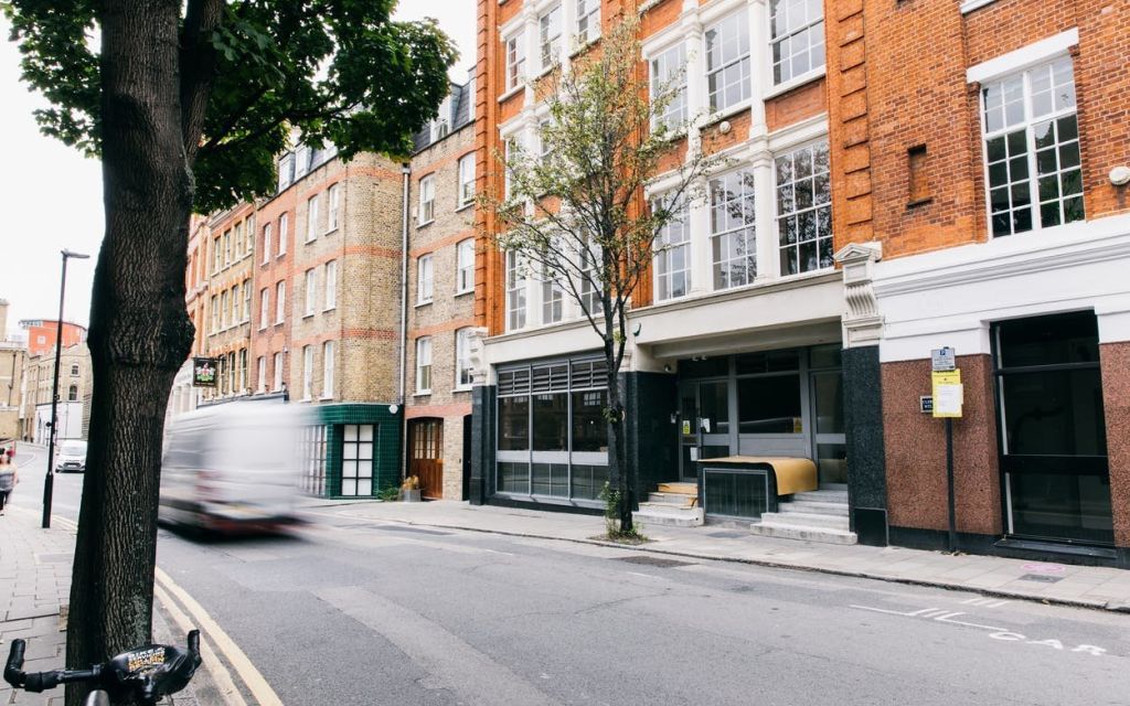 Farringdon Lane, Farringdon, EC1R 3AH