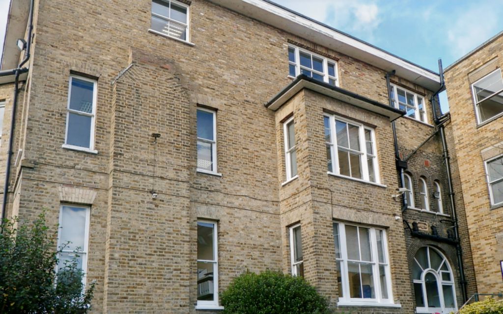 Thornton Road, Wimbledon, SW19 4NG