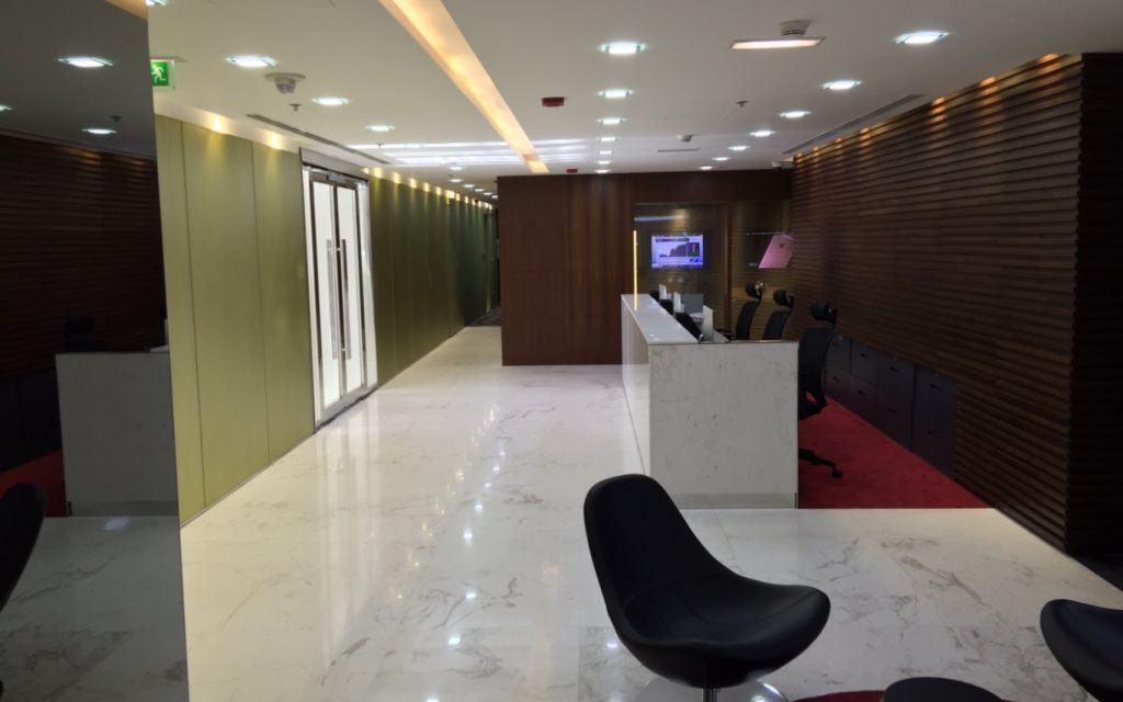 30th FloorOberoi Center, Commercial Tower, Al A'amal Street