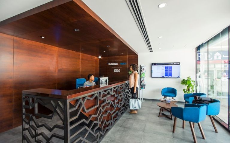 Cluster R, Parkside Retail Level, Jumeirah Lakes Towers