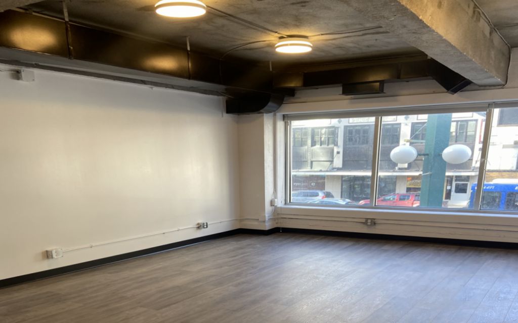 10343 Jasper Avenue, T5J 1Y5