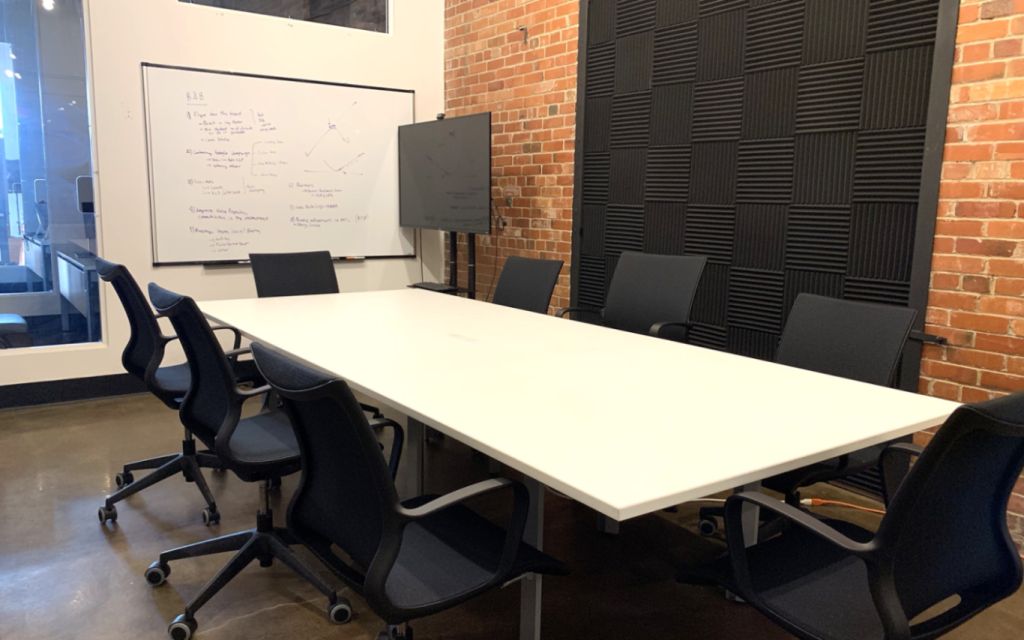 3700 Saint Patrick Street, Suite 216, H4E 1A2