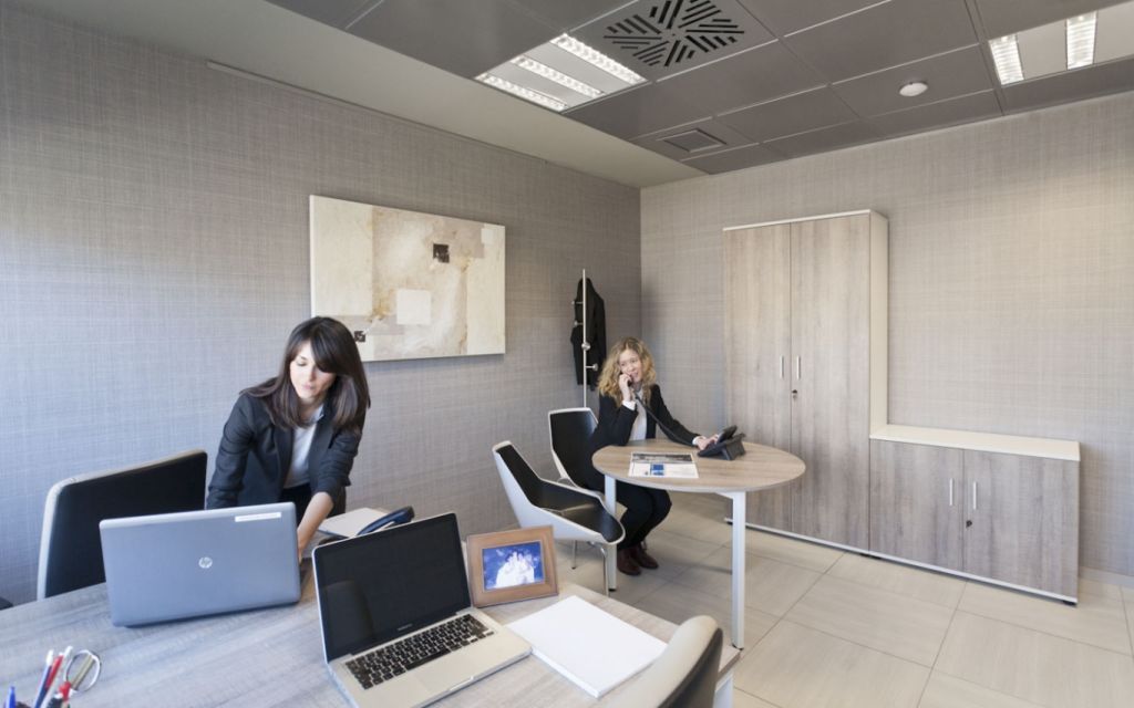 Diagonal Ave, 601 8th Floor, (next to L'Illa Shopping Mall), 8028