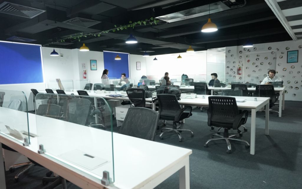 B2, 4th Floor, Sector 4, 201301