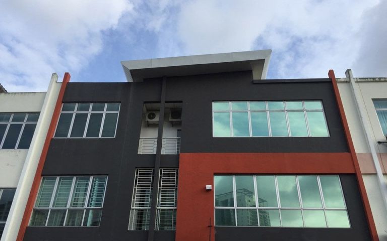 34-01, Jalan Molek, 1/28 Taman Molek, 81100