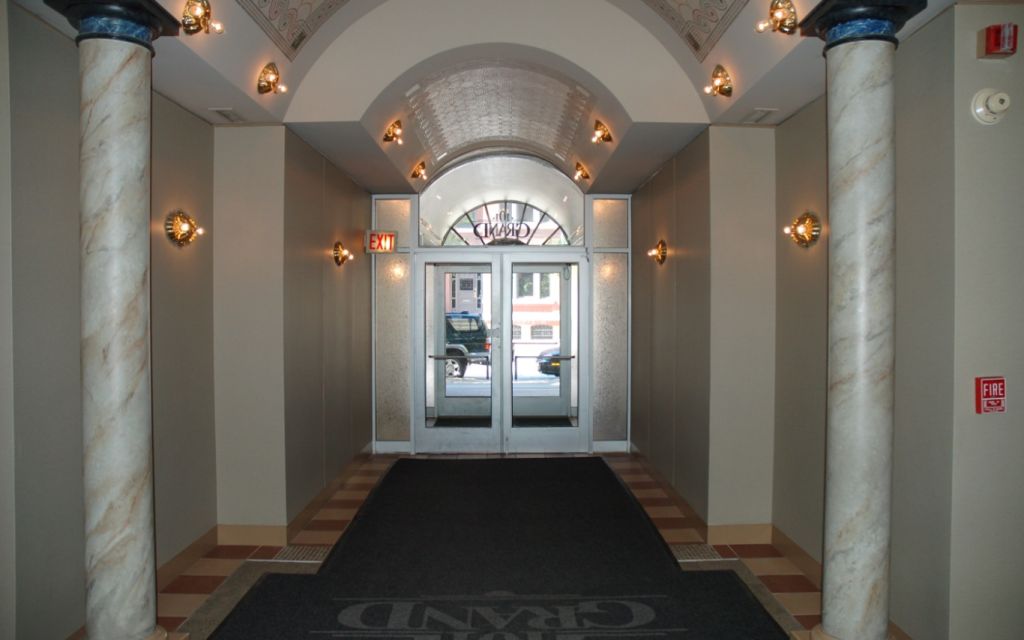 101 West Grand Avenue, River North, 60654
