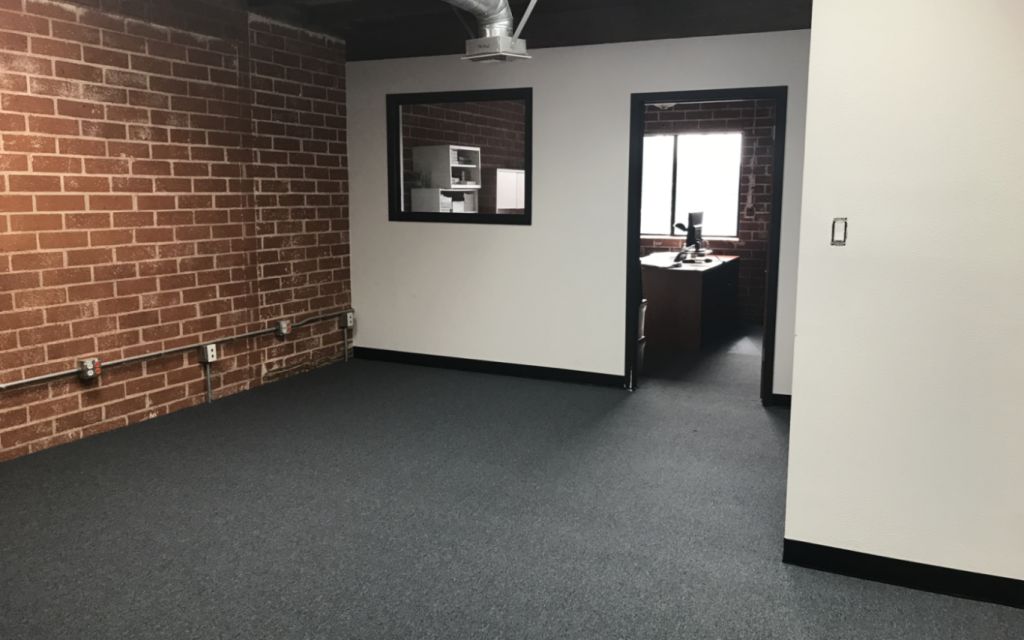111 Penn St., 90245