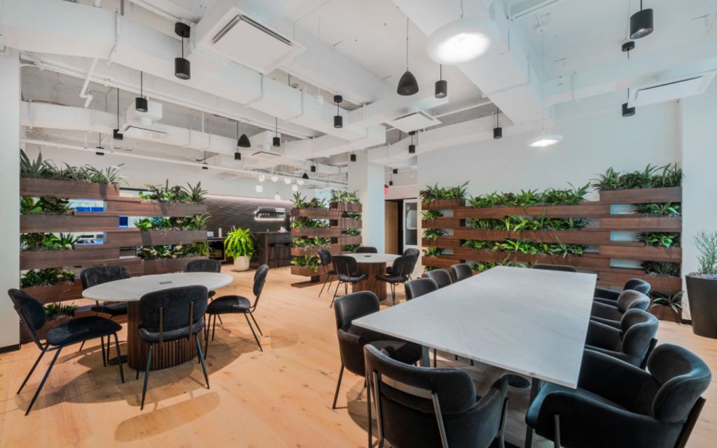325 Hudson Street, Fourth Floor, 10013